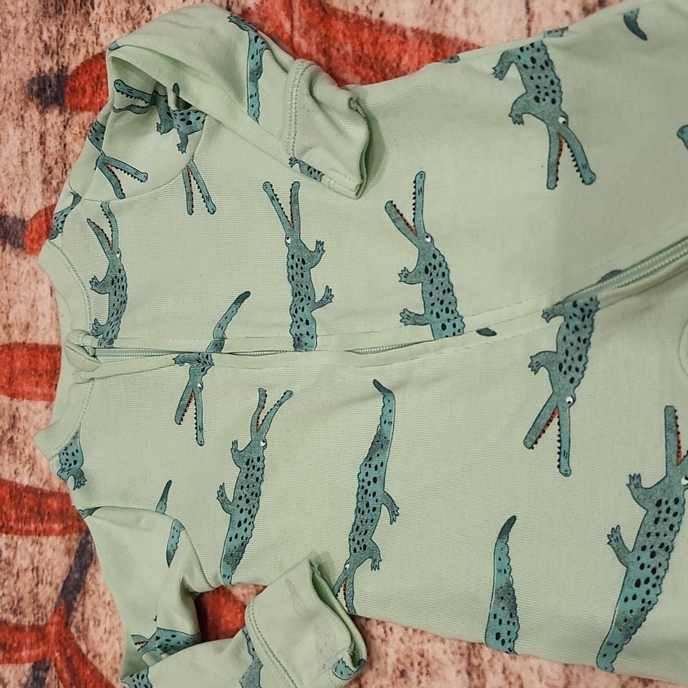 Bundle Old Navy pajamas - Picture 9 of 10